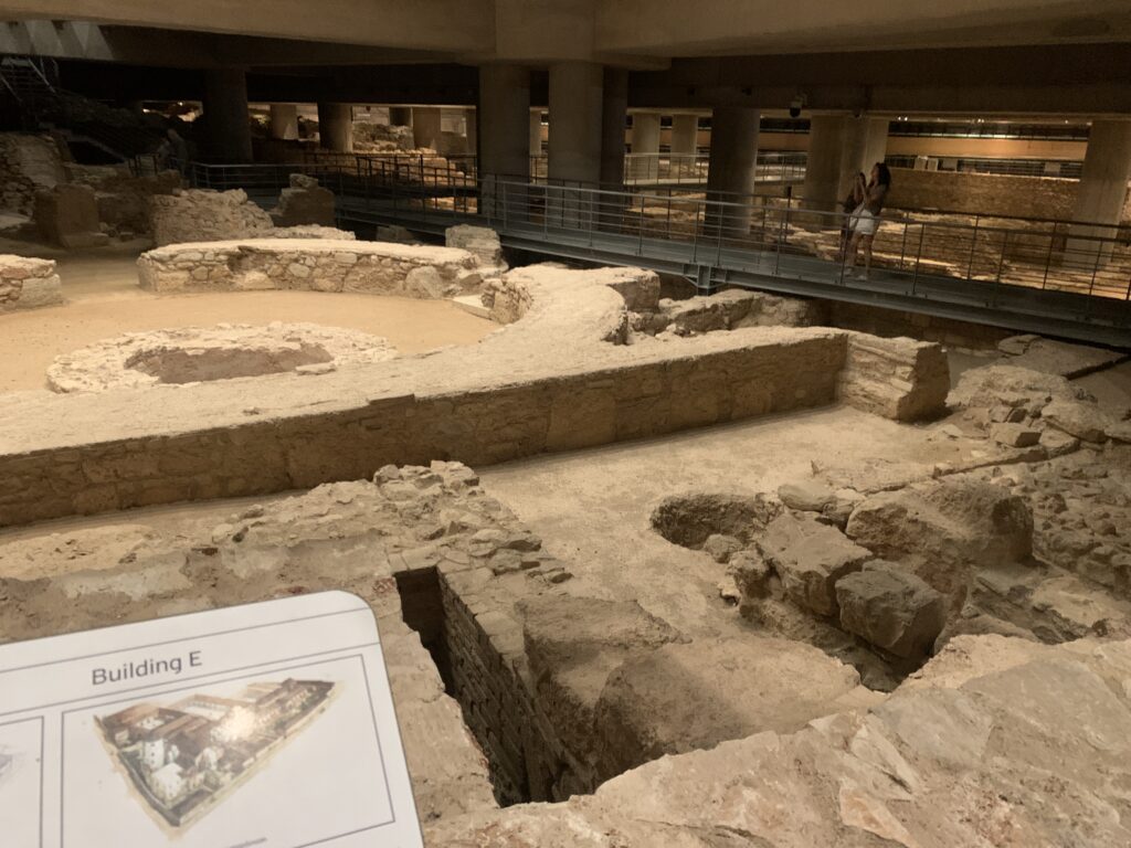 アクロポリス博物館の下にある遺跡